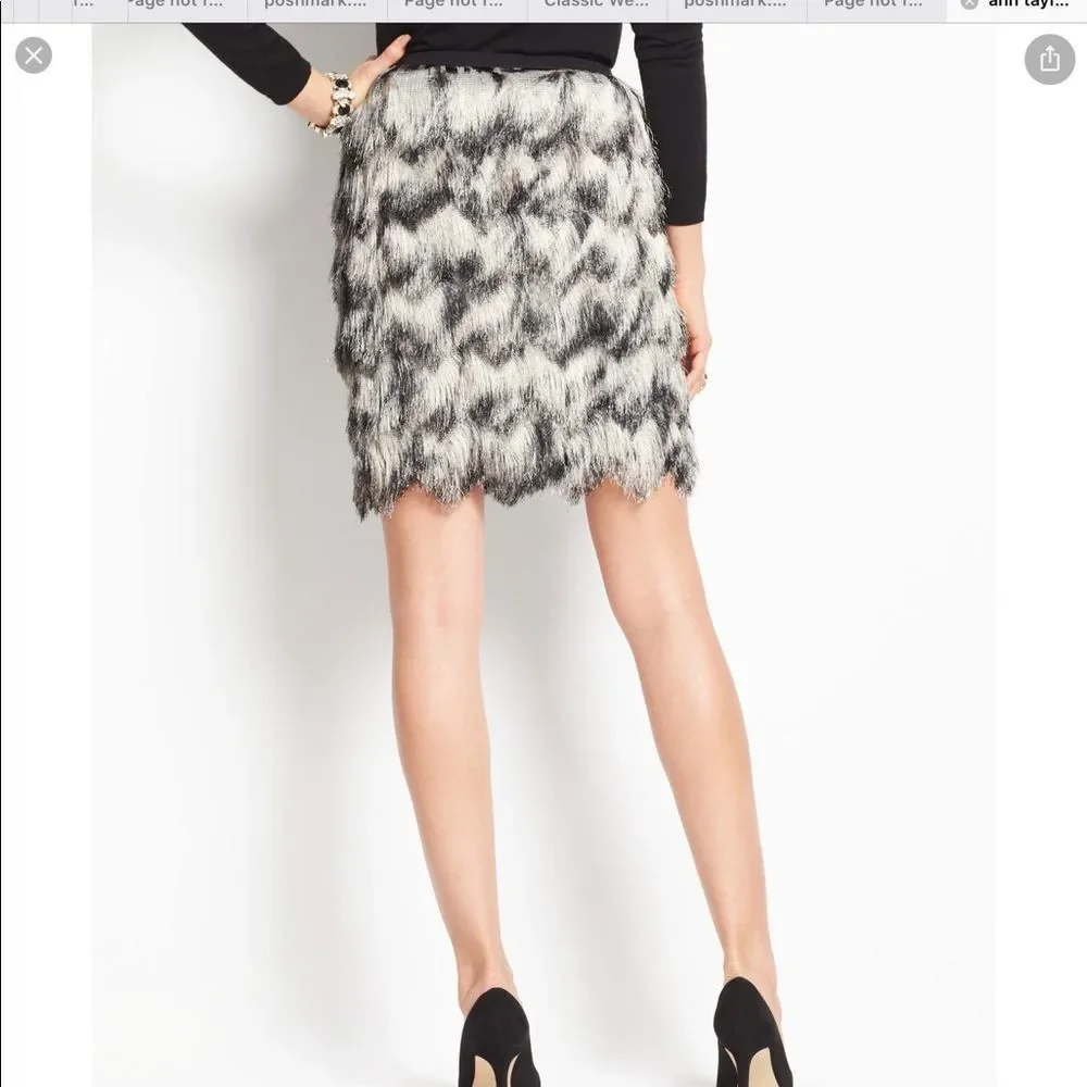 💞ANN TAYLOR💞fringe mini skirt